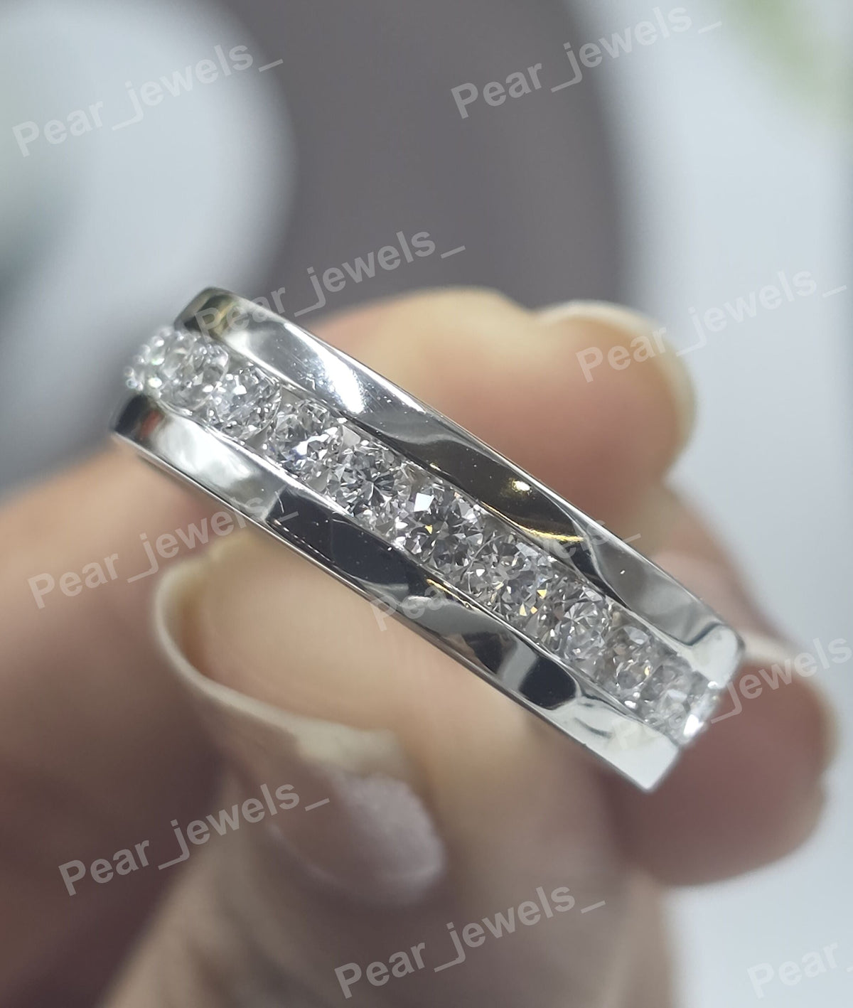 Round Brilliant Cut VVS Moissanite Diamond 925 Silver Daily Wear Band