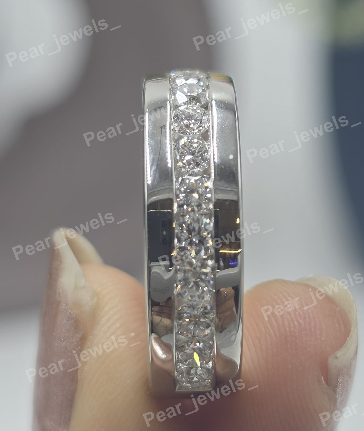 Round Brilliant Cut VVS Moissanite Diamond 925 Silver Daily Wear Band