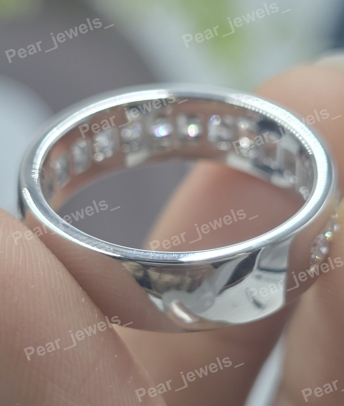 Round Brilliant Cut VVS Moissanite Diamond 925 Silver Daily Wear Band