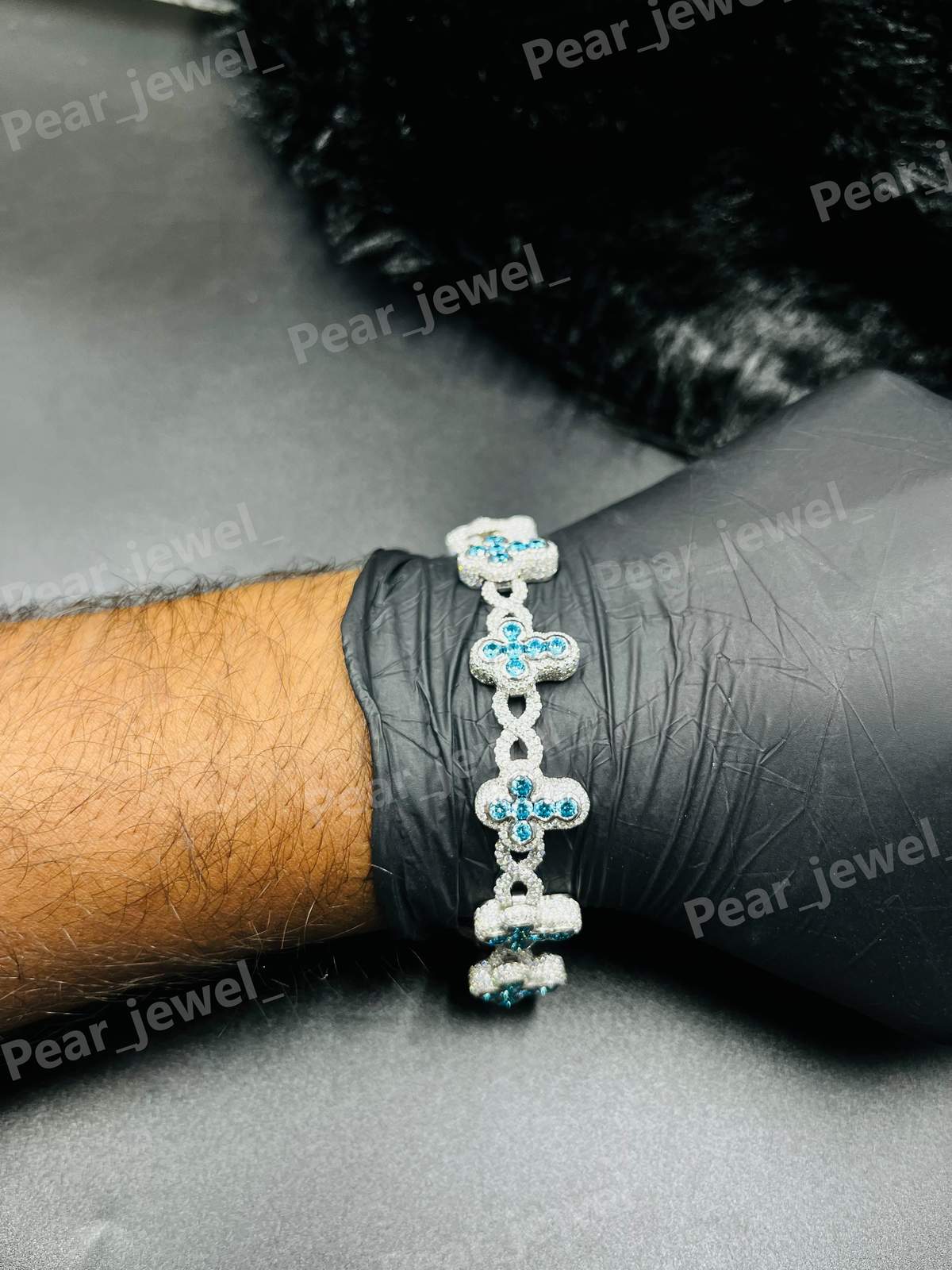 Iced Out Silver Cross Link Blue Moissanit Diamond Bracelet