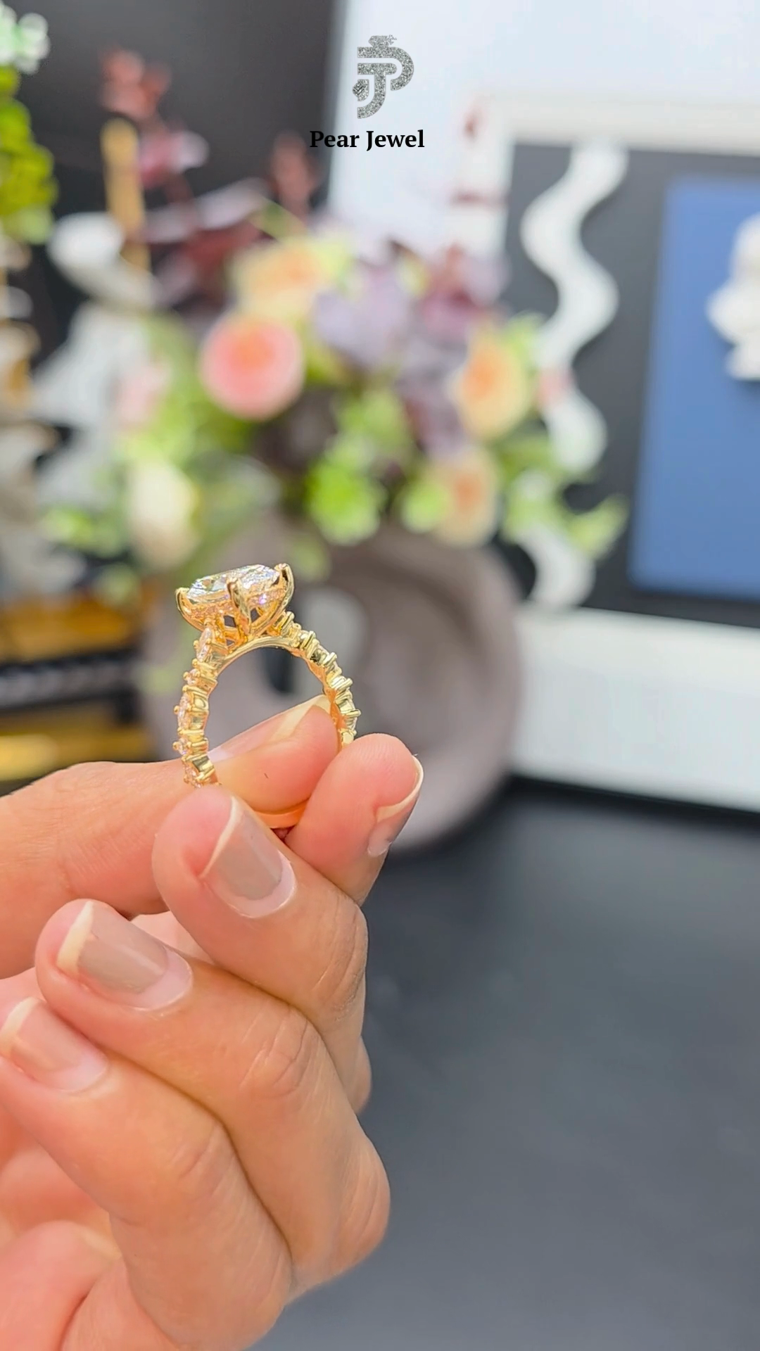 925 Silver Oval Cut Proposal Ring For Women with Halo Setting Ring