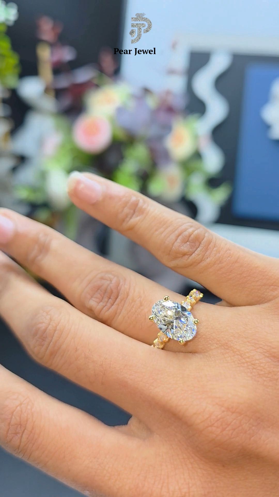 925 Silver Oval Cut Proposal Ring For Women with Halo Setting Ring