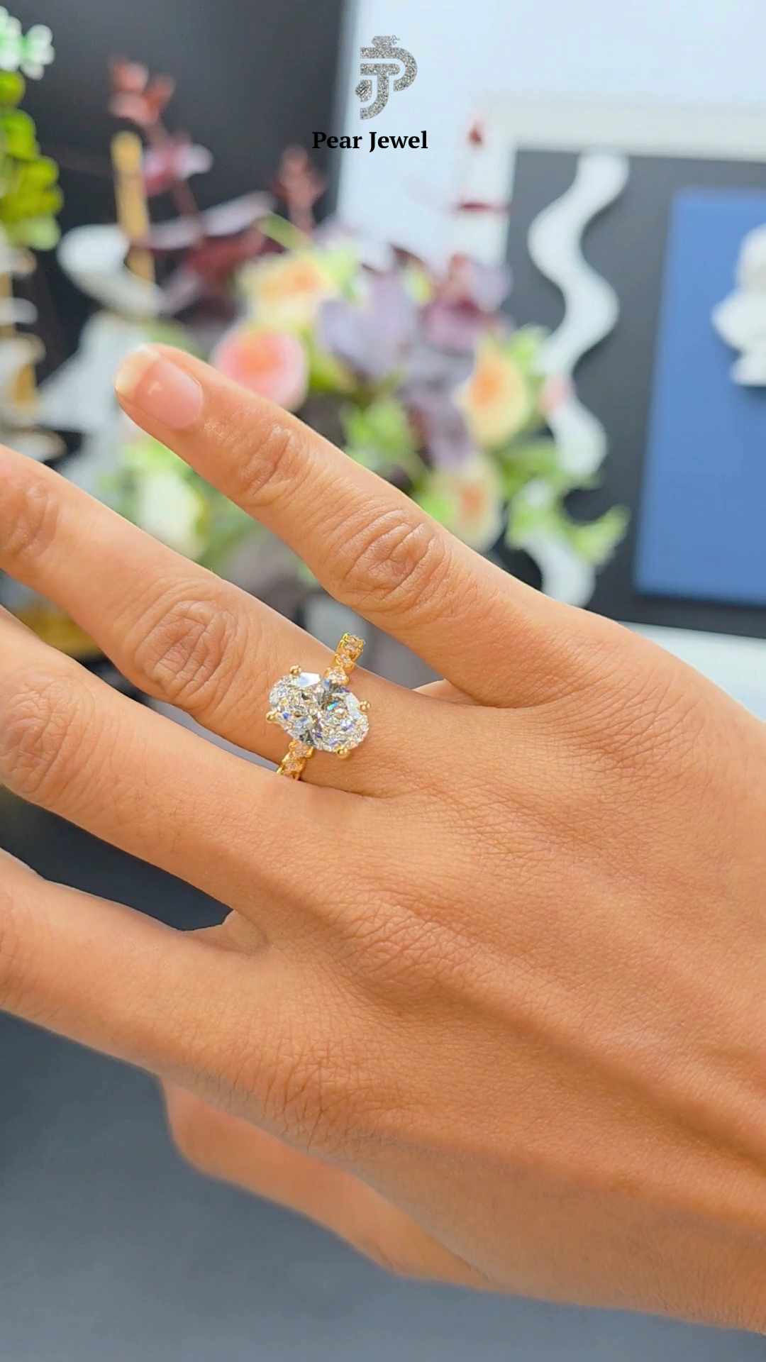 925 Silver Oval Cut Proposal Ring For Women with Halo Setting Ring